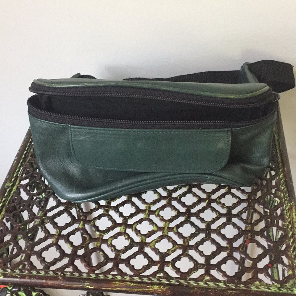 Greene fanny pack with four outside pocket